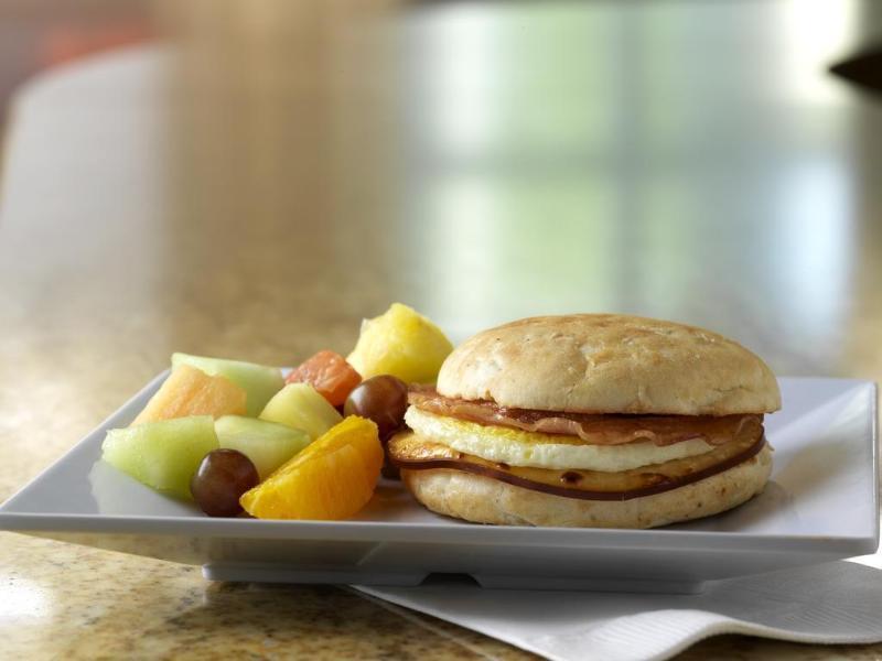Hyatt Place Denver Airport 3*